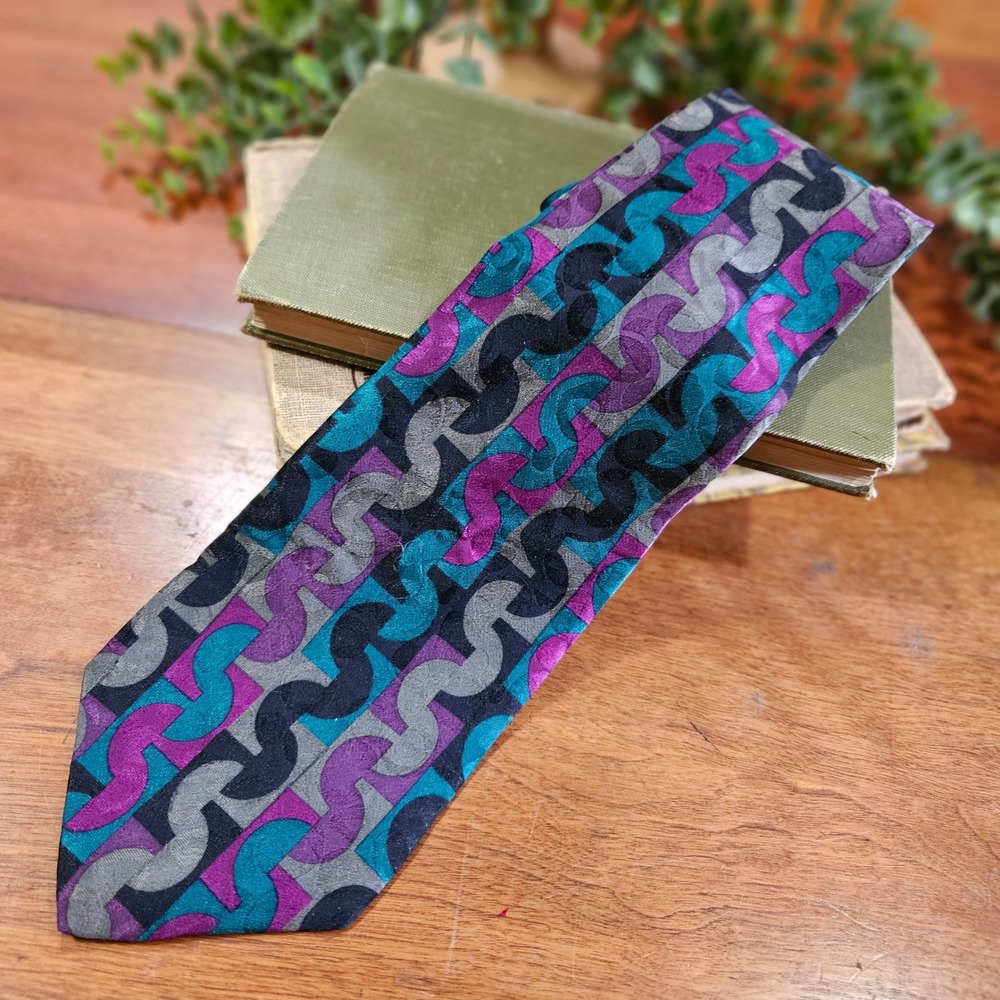 Vintage Ziggurat 100% Silk Tie 90s Memphis Geometric Abstract Power Tie 4"‎ USA